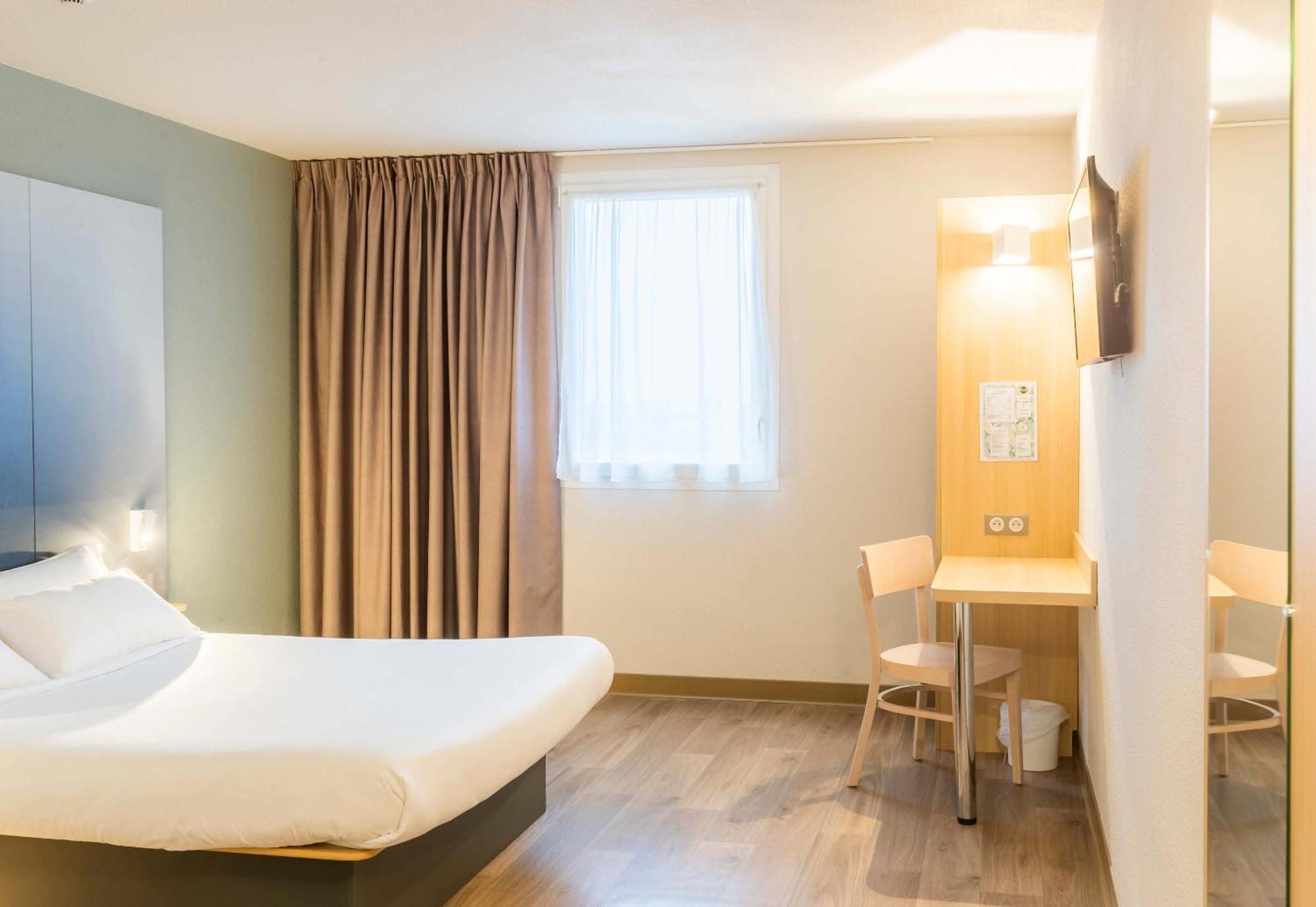 B&B Hotel Troyes Magasins D'Usine Lavau  エクステリア 写真
